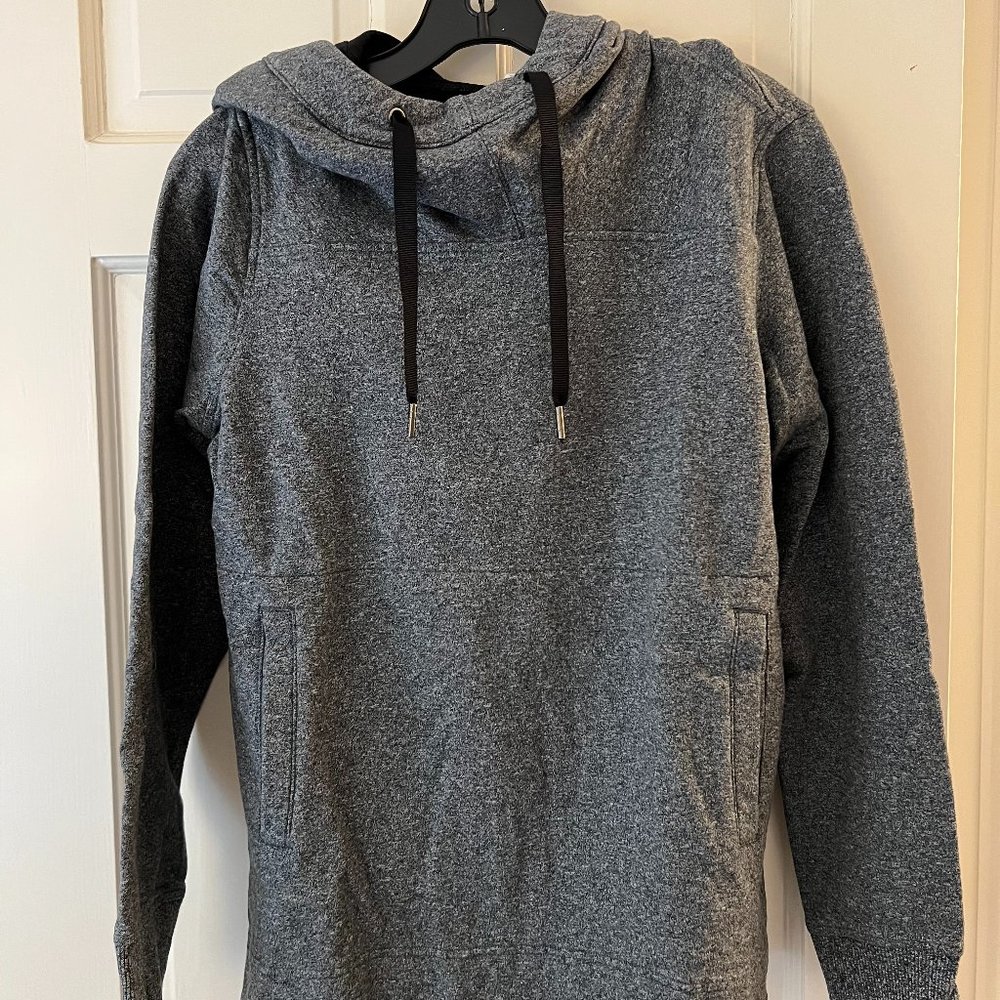 LuluLemon Size 6 Grey/Black Hoodie Excellent Condition Steady state like fabric